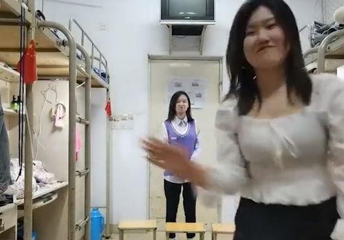 少女映画视频啪啪,少女映画中的激情瞬间